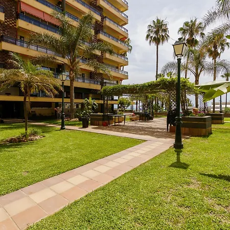 Apartment 1st Line From The Beach, Views, Pool, Parking Torremolinos