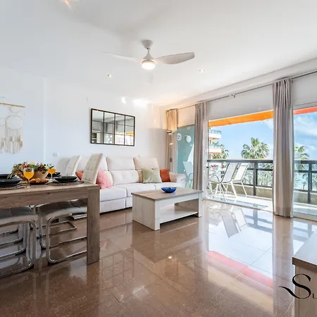 Apartment 1st Line From The Beach, Views, Pool, Parking *