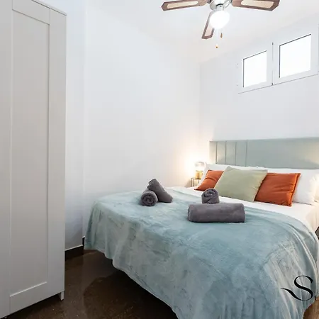 Apartment 1st Line From The Beach, Views, Pool, Parking